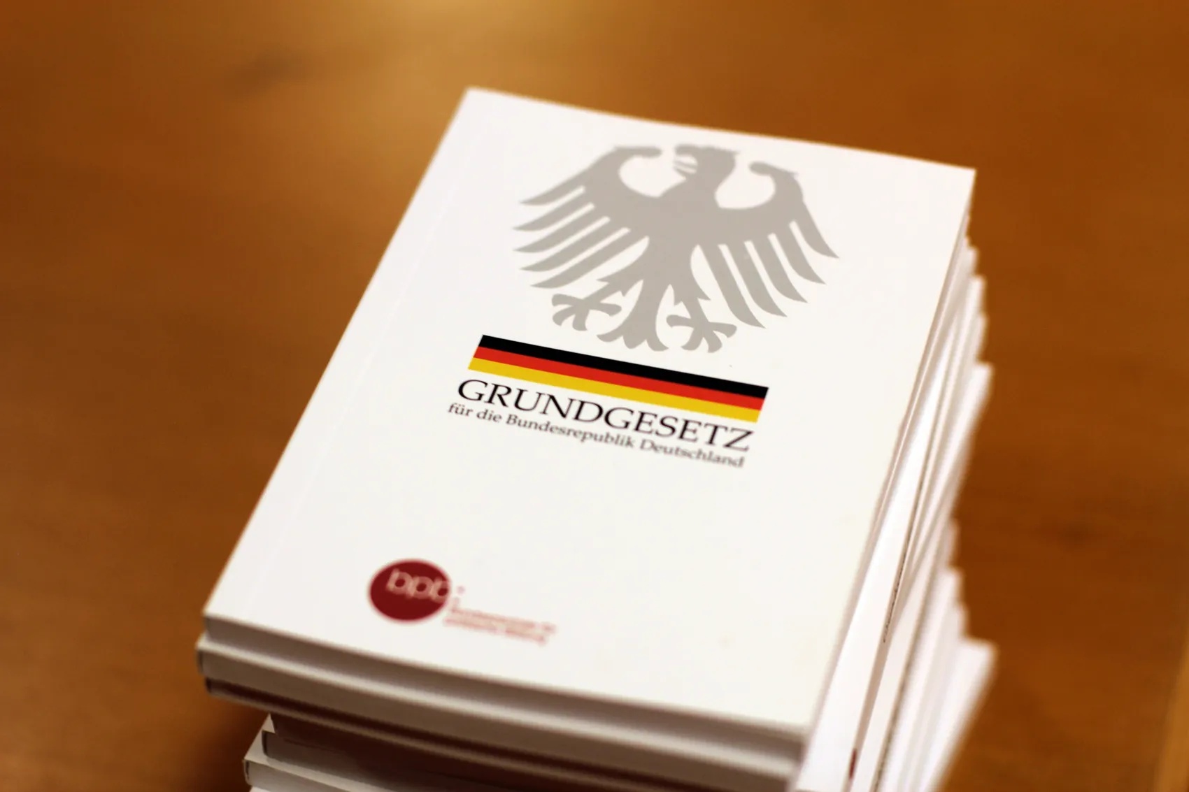 77 Jahre Grundgesetz – Happy Birthday Demokratie - OMAS GEGEN RECHTS Essen