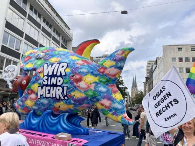 „Gegen AfD und rechte Hetze“: Mindestens 20.000 Menschen demonstrieren in Düsseldorf