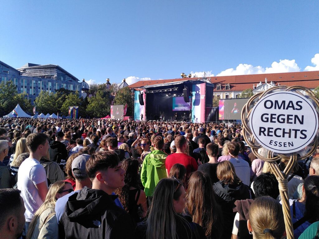 OMAS GEGEN RECHTS sind solidarisch mit der Demokratiebewegung in Sachsen-Anhalt Magdeburg: Ein starkes Zeichen für die Demokratie