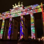 Brandenburger Tor, bunt angestrahlt